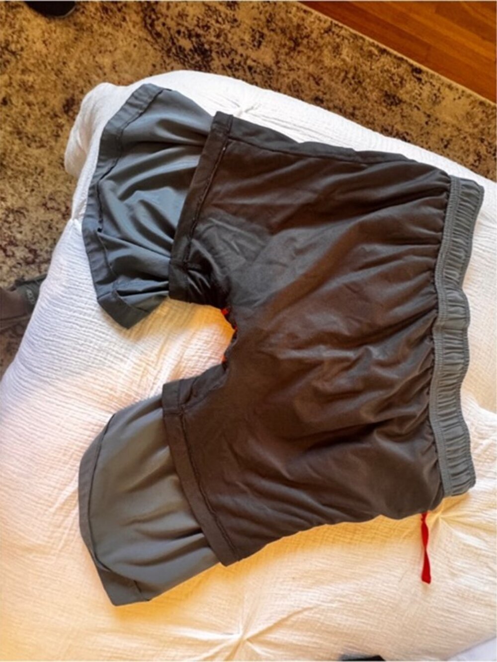 Saxx Gainmaker 2N1 Shorts - Charcoal size large. Grey shell and grey liner 7” - Picture 9 of 9